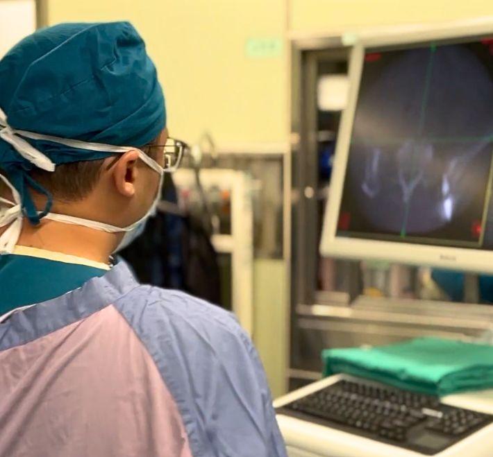 What is Computer-Navigated Surgery? How Does It Improve the Success Rate and Safety of Orthopedic Surgery?
